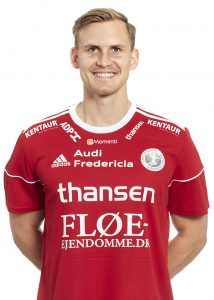 Rasmus Theimer-Jensen stiller op til interview omkring hans håndboldkarriere